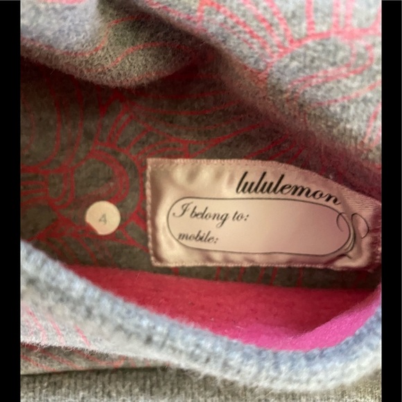 Lululemon Scuba Hoodie Women’s Size 4 - Picture 6 of 7